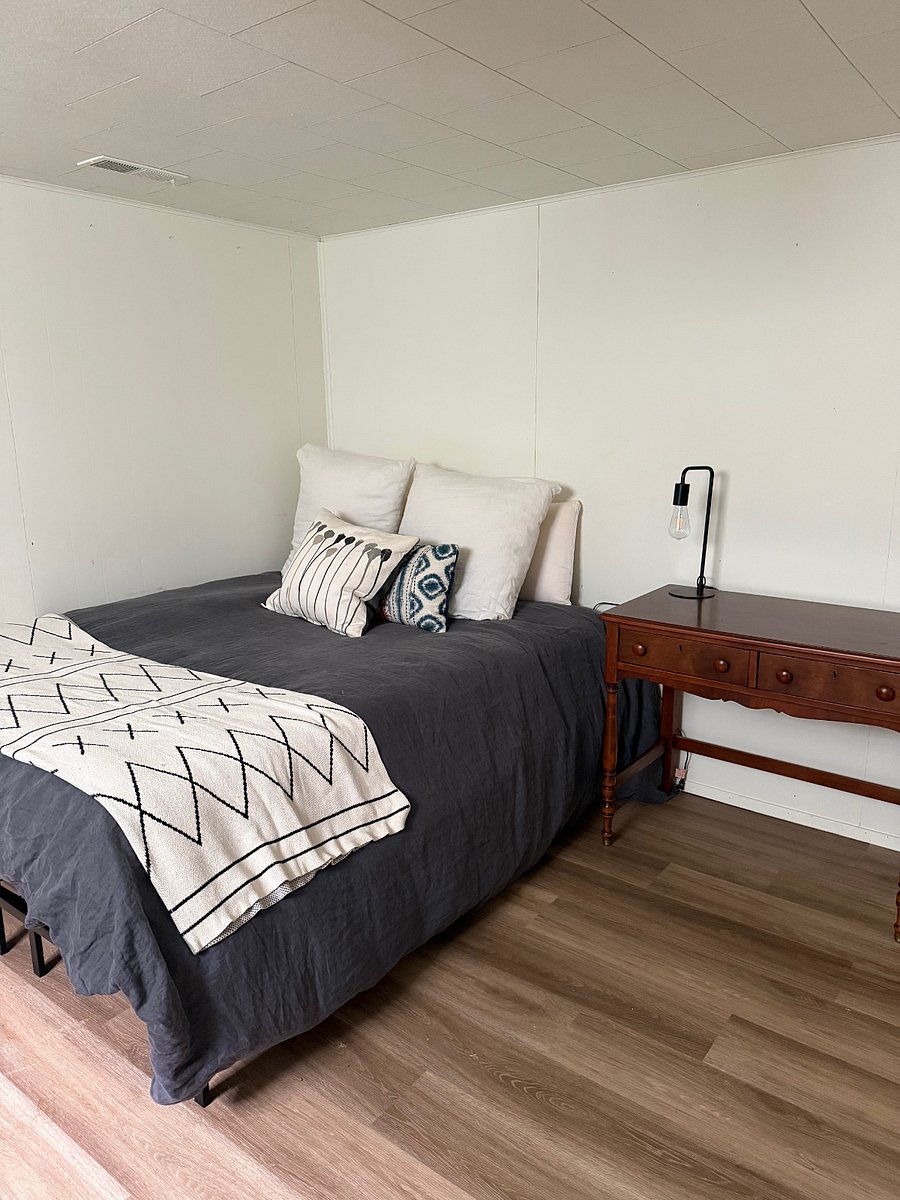 Cozy Double Bed.
