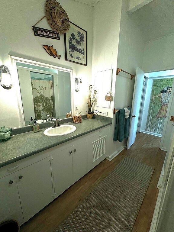 Shared bathroom.  Main House.