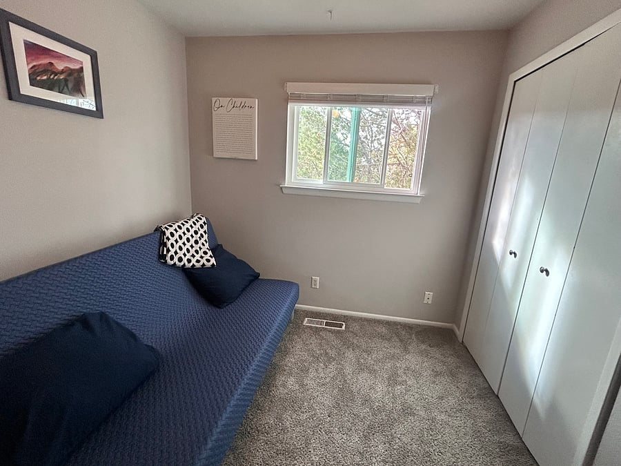 Bedroom 3 with futon and TV