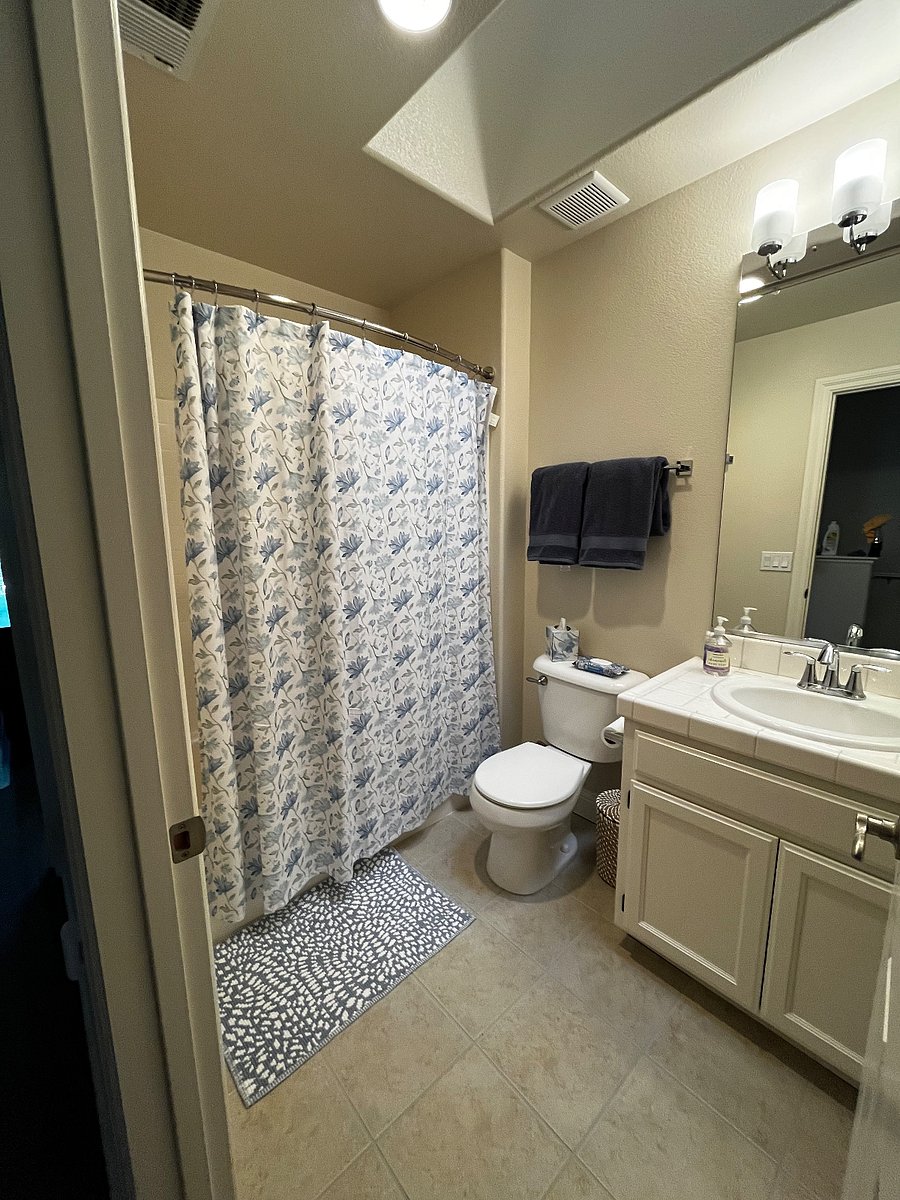 Second Full Bathroom for Bedrooms #2 & #3