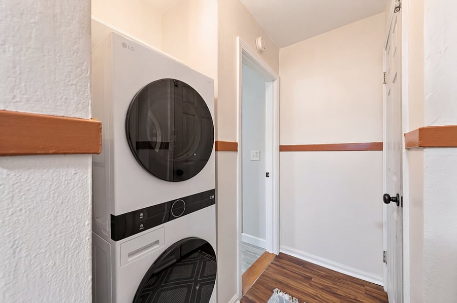 First floor washer/dryer