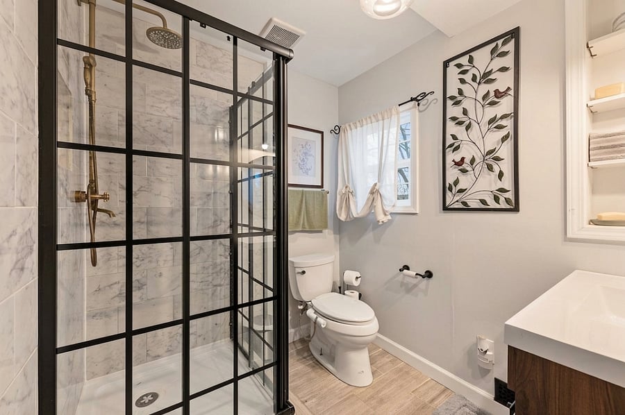 Bedroom 3 - bathroom