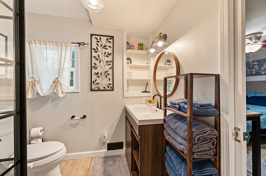 Bedroom 3 - bathroom