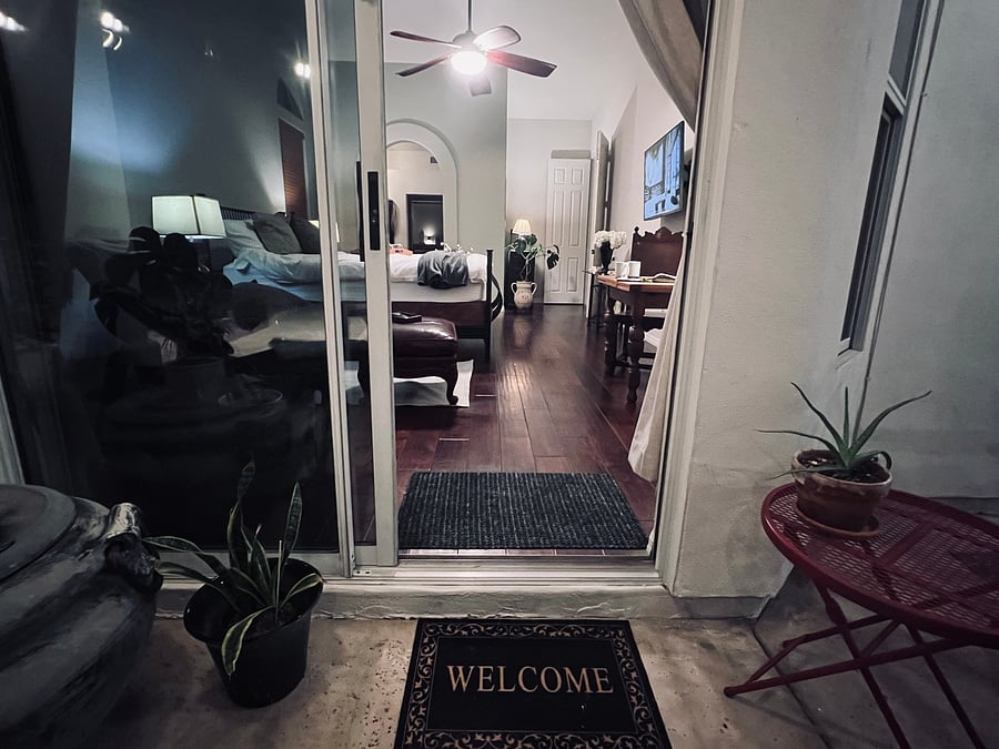 Private Entrance