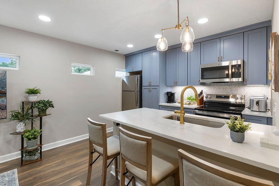 eating area - designated workspace with outlet under counterkin
