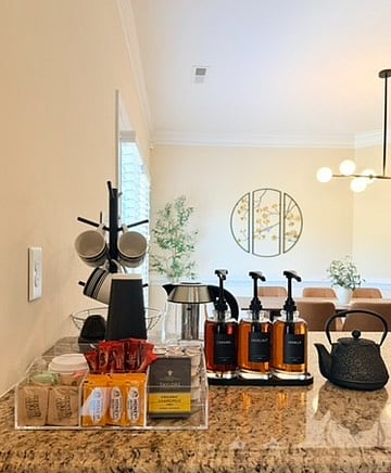 Premium Coffee & tea bar w/ electric water kettle.
Be your own barista! Customize your Coffee and/or tea w/ our selection of sugar, cream, honey, sweeteners & 1883 flavored syrups in caramel, hazelnut & vanilla. Enjoy in a mug or a disposable cup!