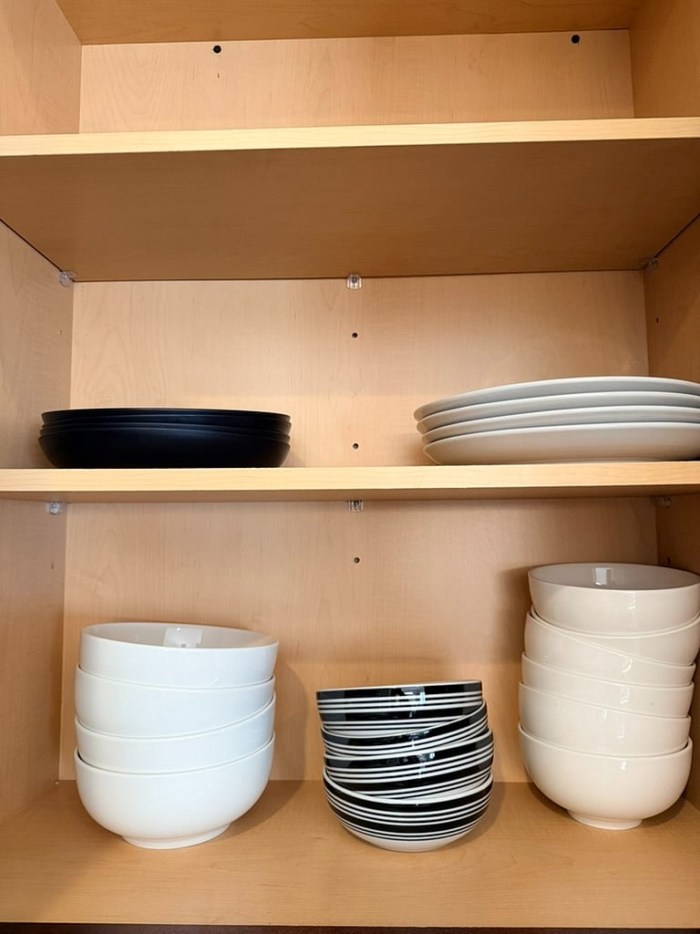 plates & bowls