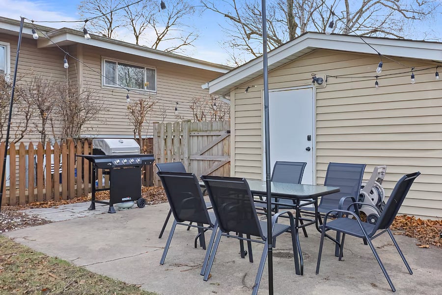 Patio dining set with grill