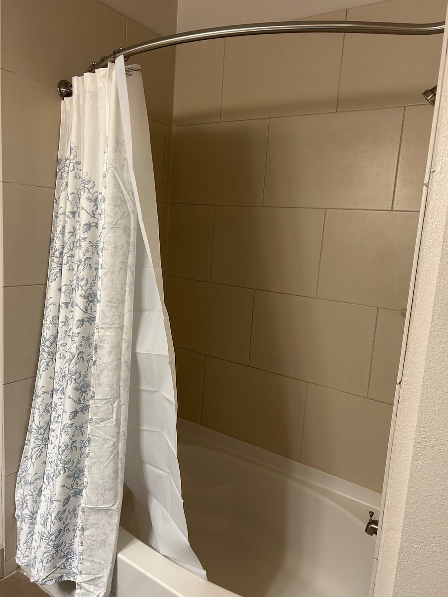 Bedroom 1, Shower 1.