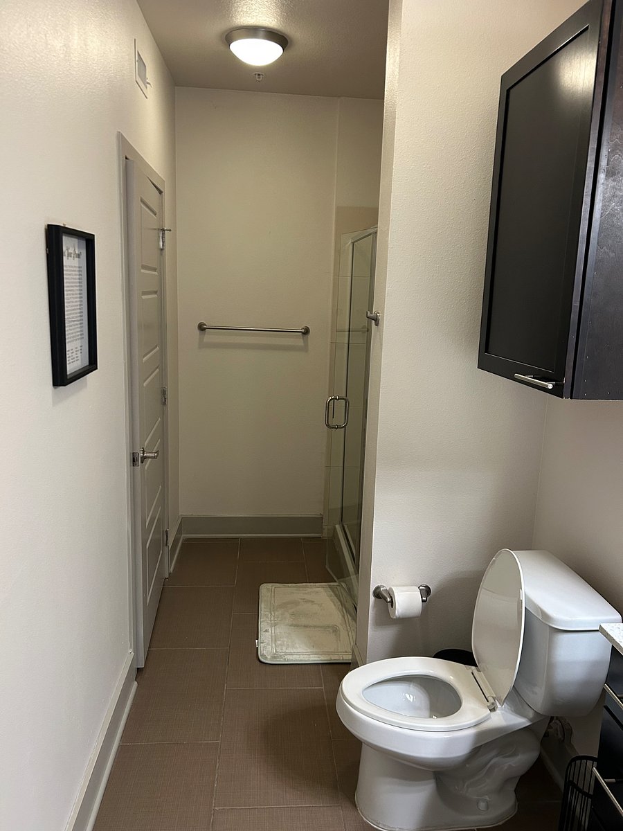 Bedroom 2, Bathroom 2.
