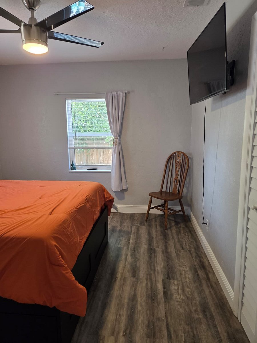 2nd Bedroom
