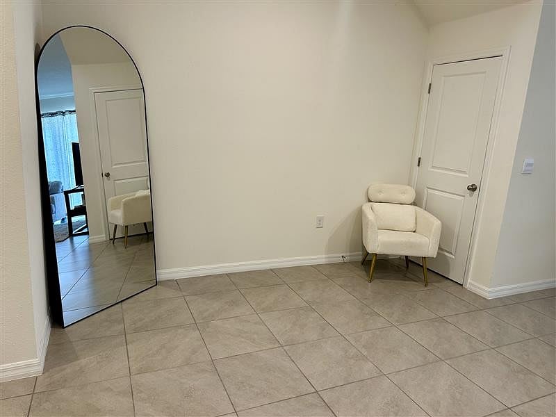 Furnished Finder property 979855_1 photo 7