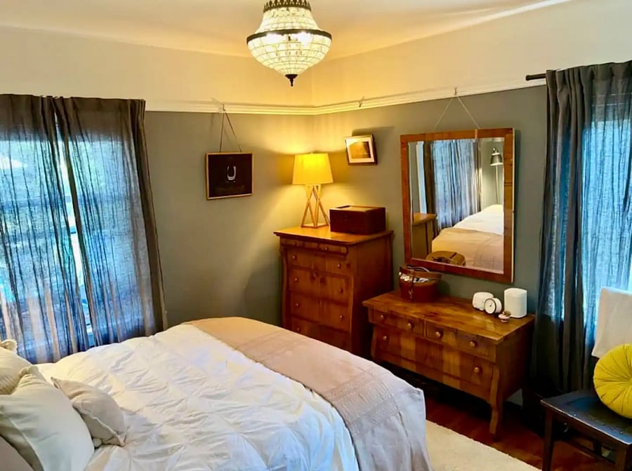 Main Bedroom.
European Sleepworks bed!
Black - out up / down blinds behind drapes.