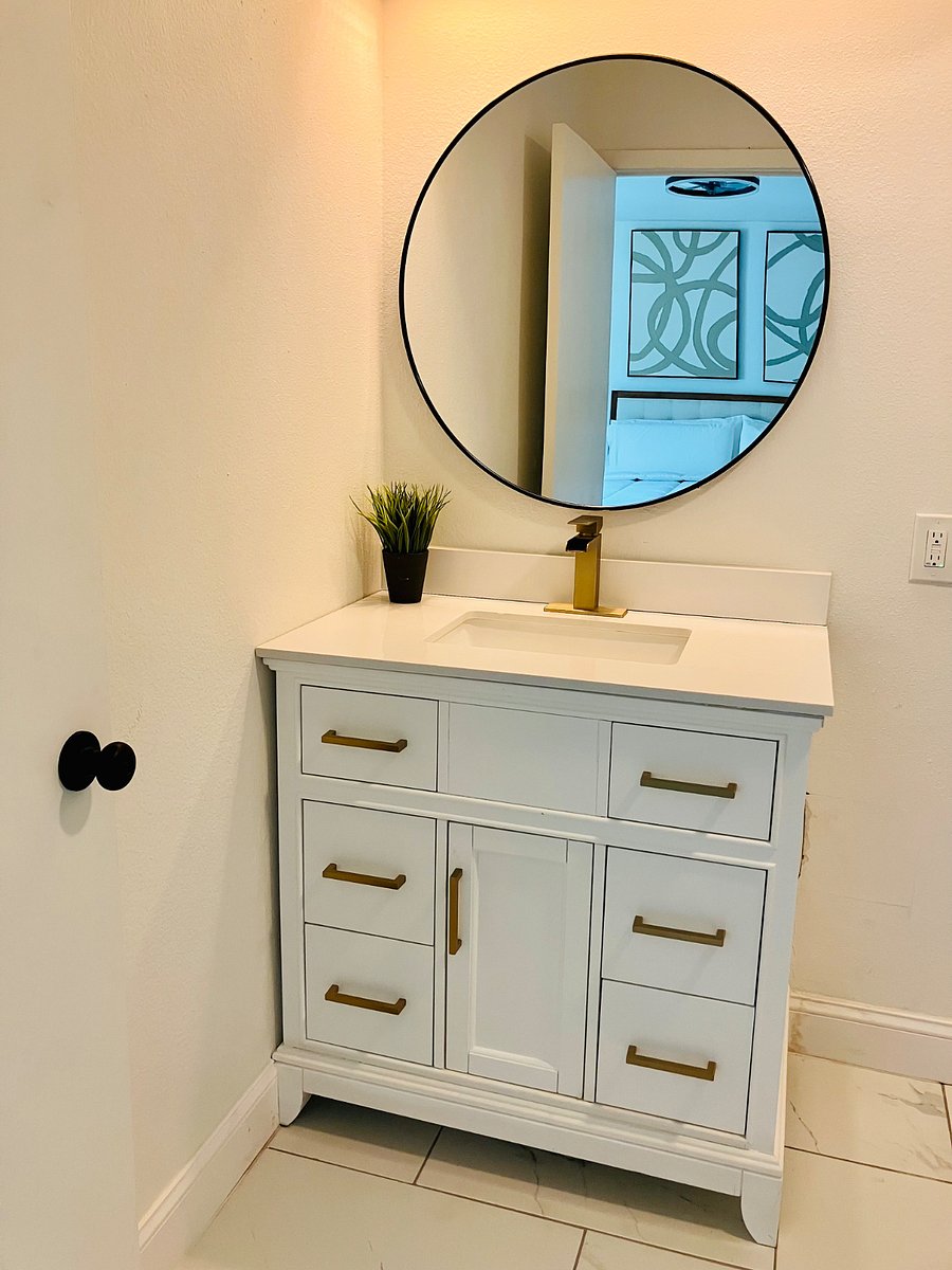 Fresh and inviting bathroom with a comfortable, refreshed feel.