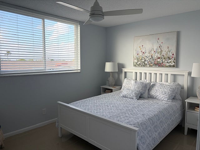 Guest bedroom 