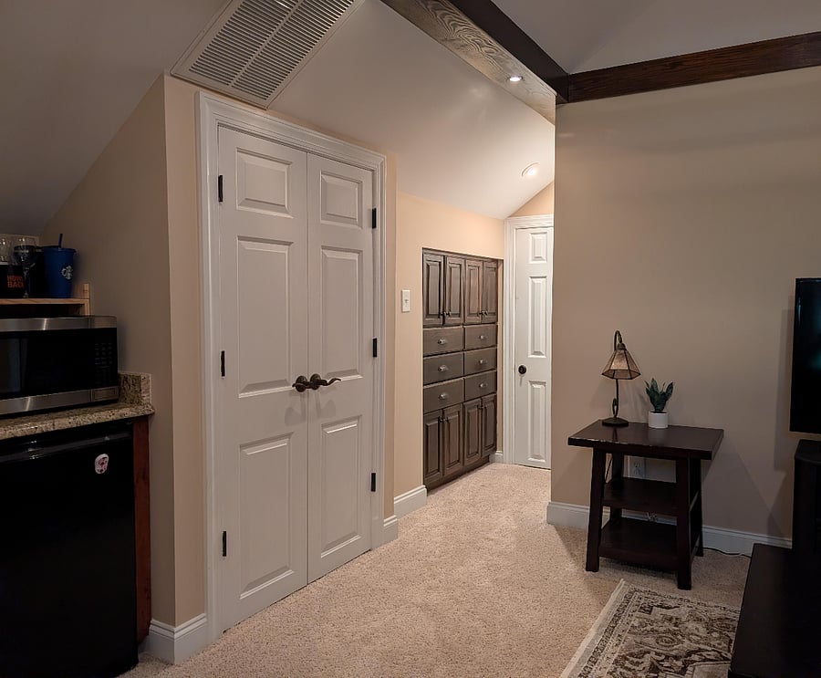 Ample storage including built-in drawer system