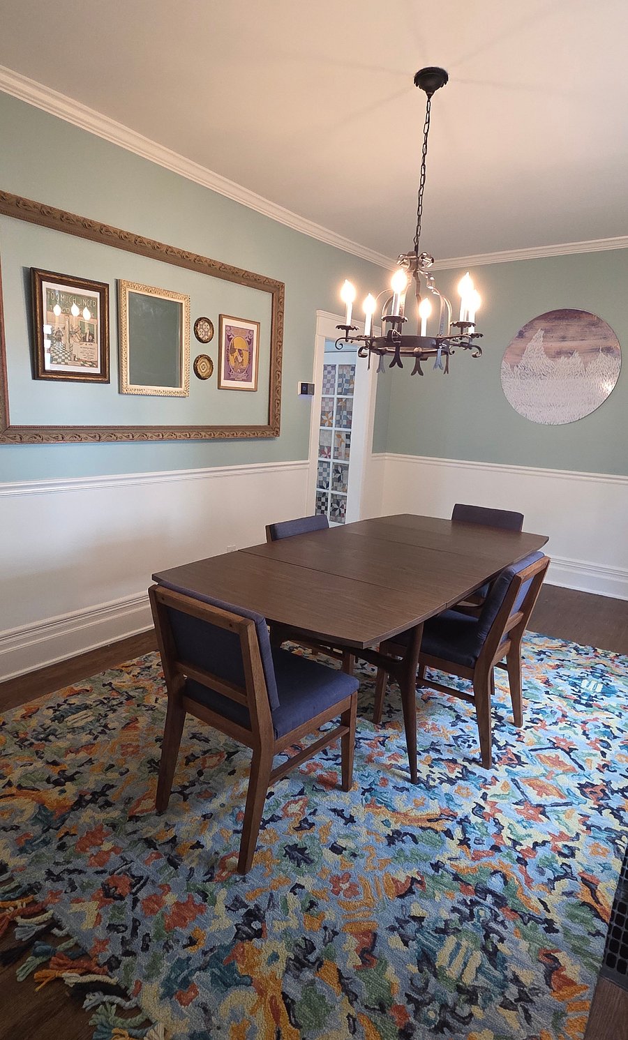 dining room table includes middle leaf and drop sides