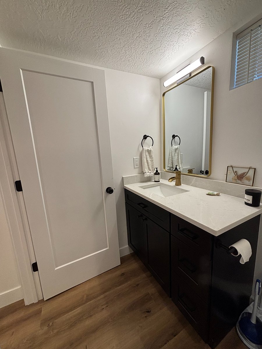downstairs full bath