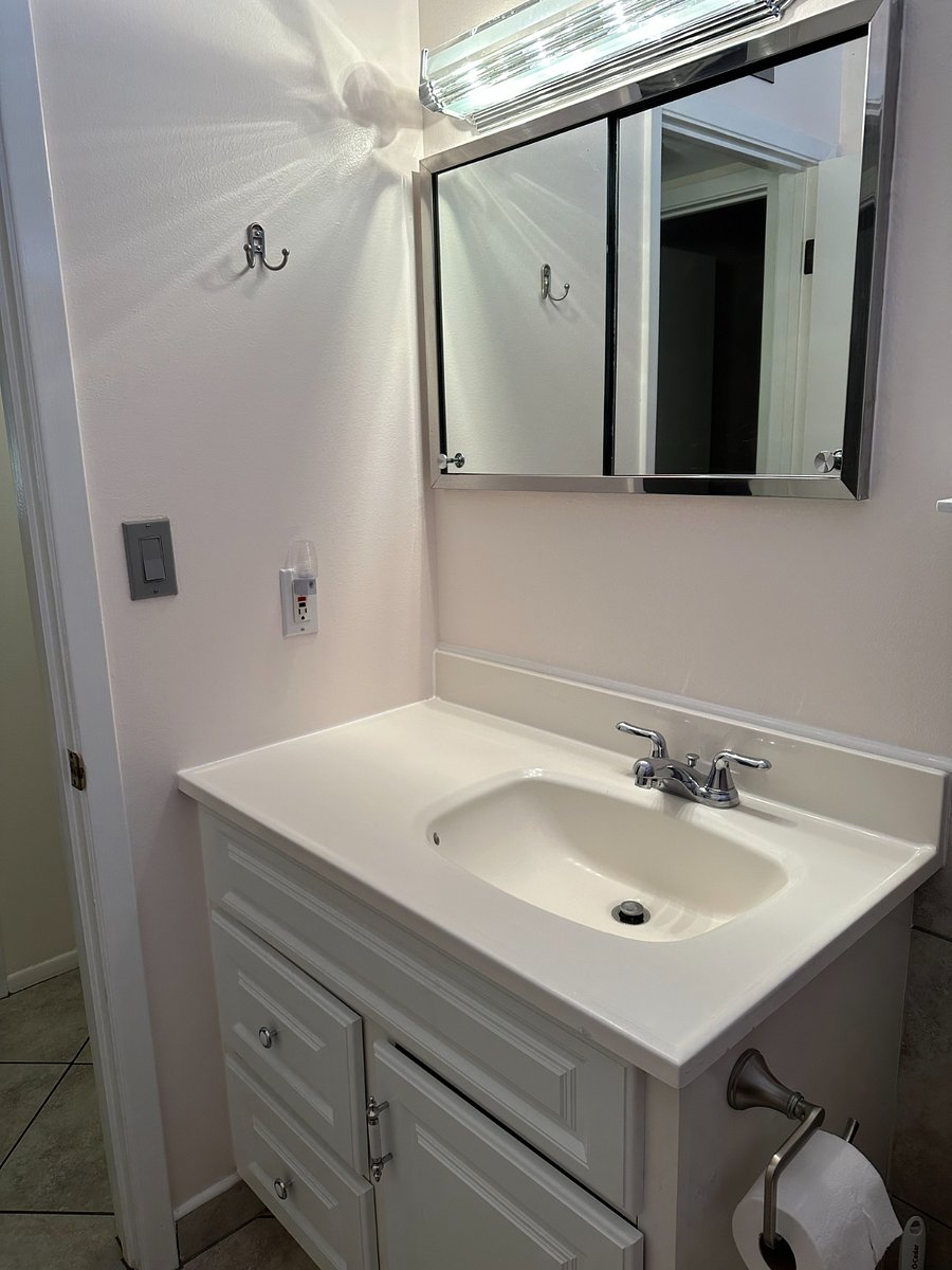 Furnished Finder property 980054_1 photo 15
