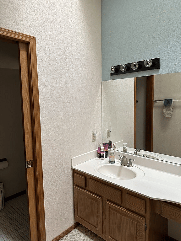 Master bath - 2 sinks