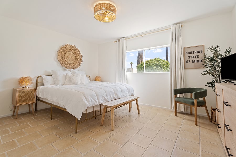 Primary Bedroom, with ensuite, with a king bed.