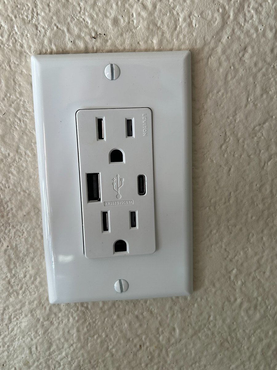 Direct plug in for USB