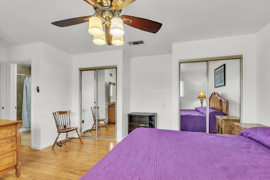 Master bedroom. $1900