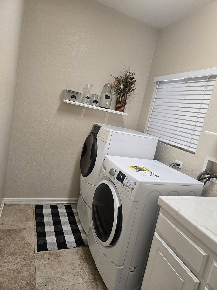 Furnished Finder property 980219_1 photo 12
