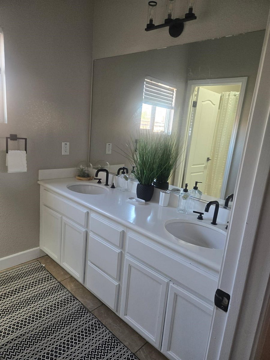Furnished Finder property 980219_1 photo 8