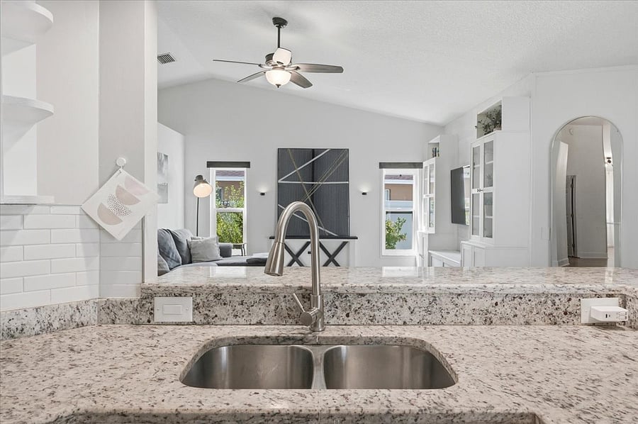Furnished Finder property 980252_1 photo 9