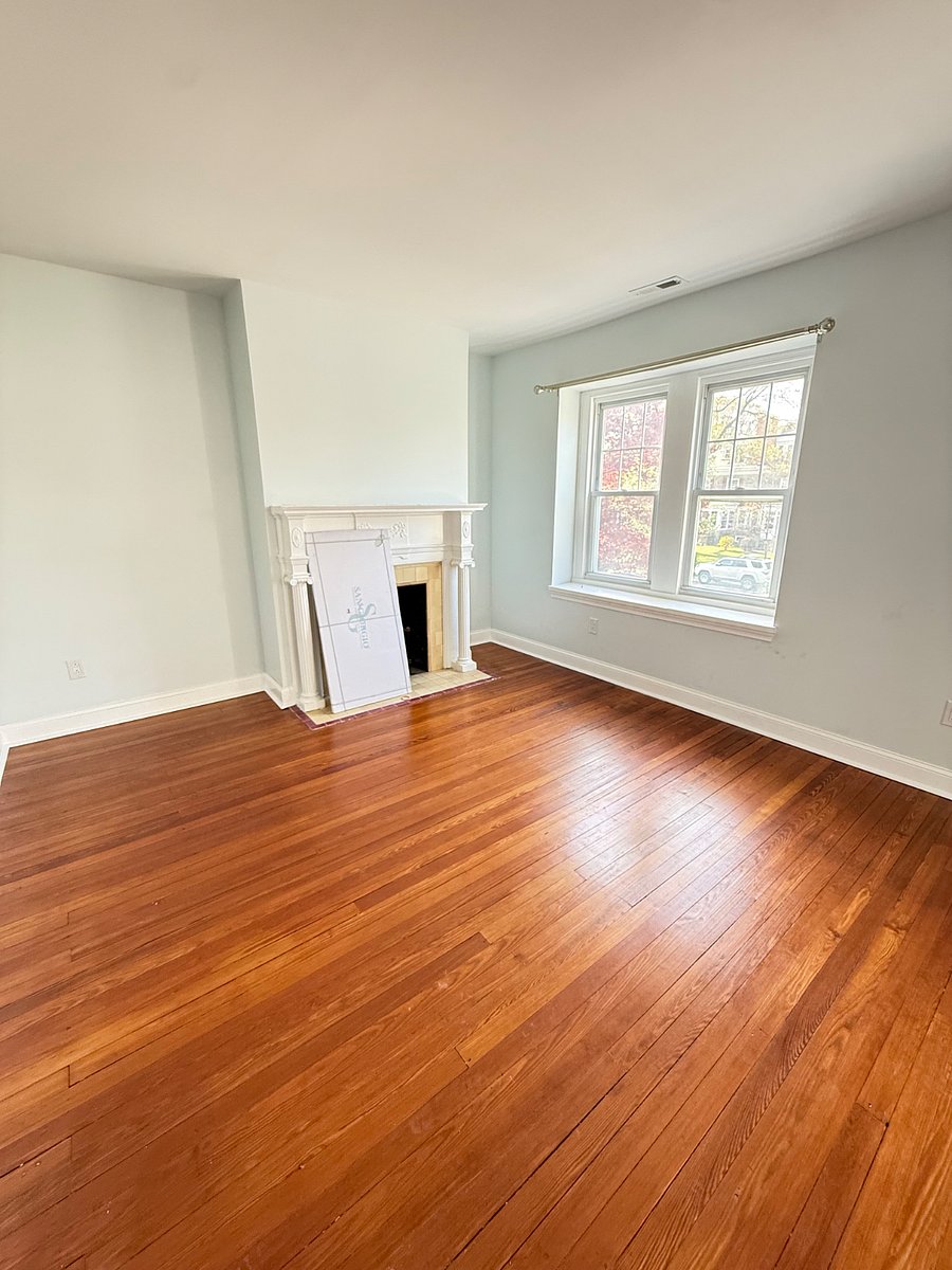 2nd Floor Living Room