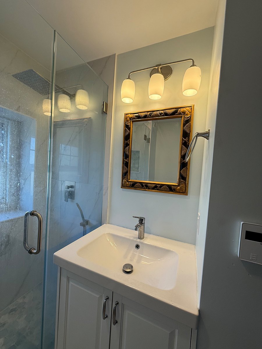 3rd floor bath
