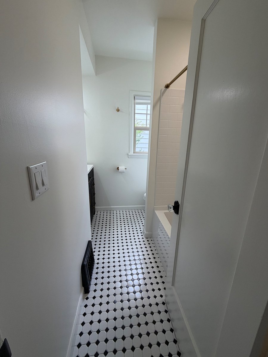 Full bathroom