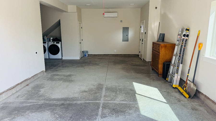 Garage to store bikes, boards, SUPs, etc.