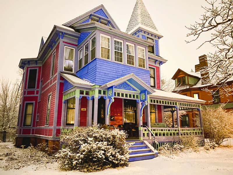 "Barbie House"