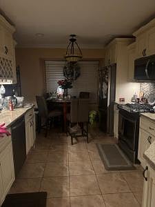 Furnished Finder property 980463_1 photo 24