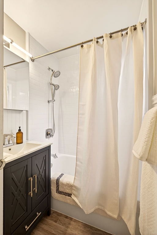 1st Floor Full Bathroom