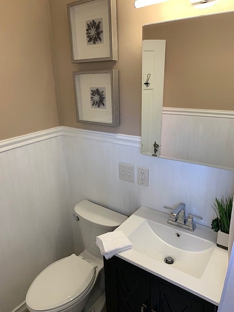 1st Floor Bathroom