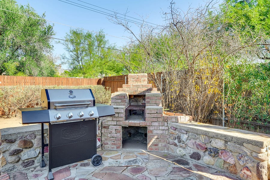 BBQ with gas tank supplied!