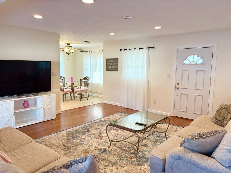 Furnished Finder property 980599_1 photo 16
