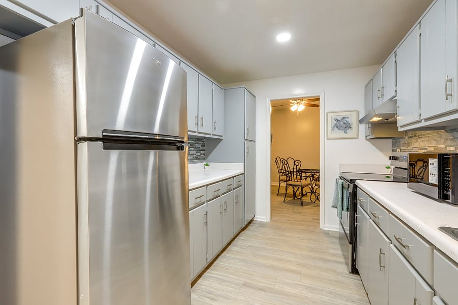 Kitchen with plenty of cabinet space