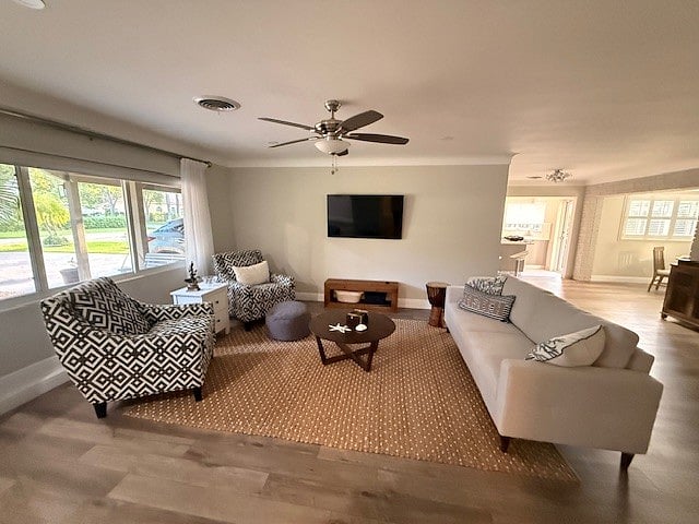 Furnished Finder property 980814_1 photo 3