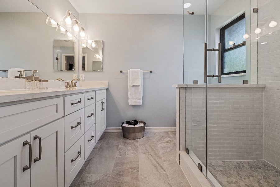 Ensuite bathroom belonging to primary bedroom
