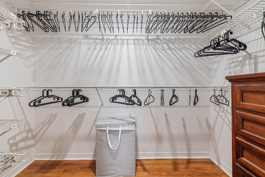Walk-in closet