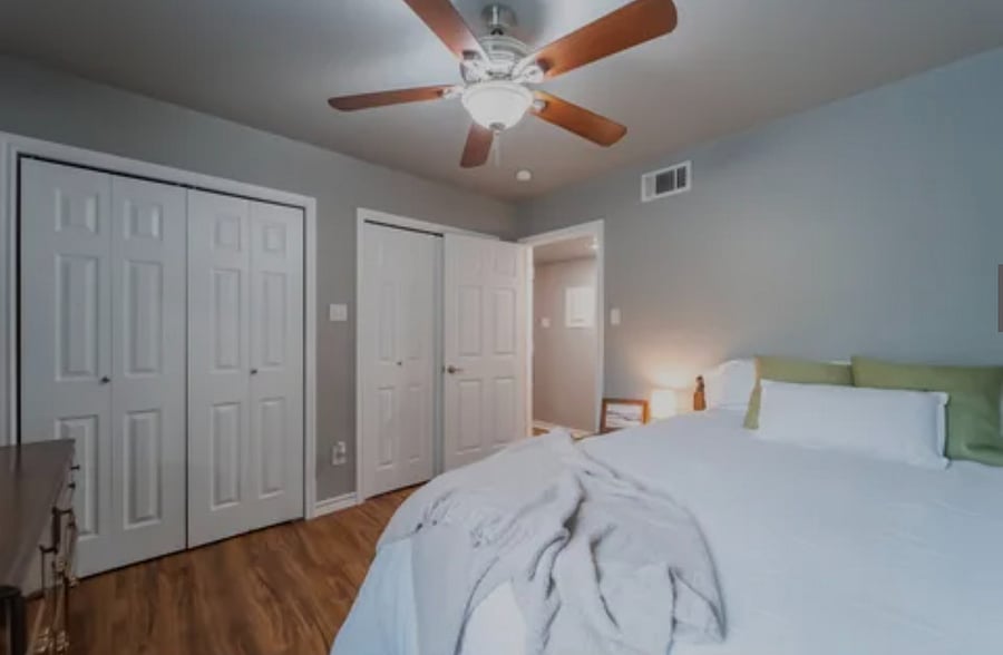 Bedroom 2 Queen