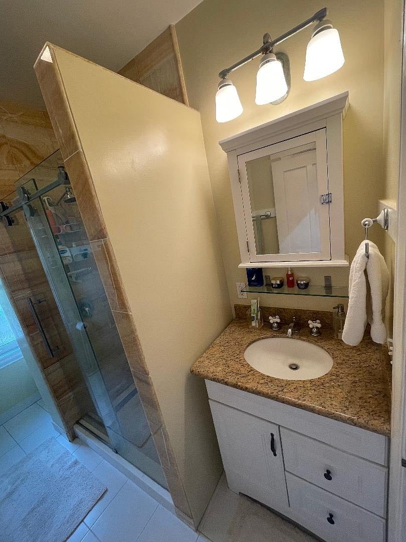 Furnished Finder property 980859_1 photo 17