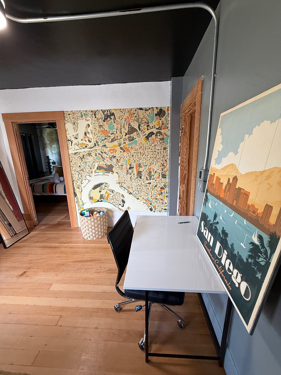 Sitting room/office