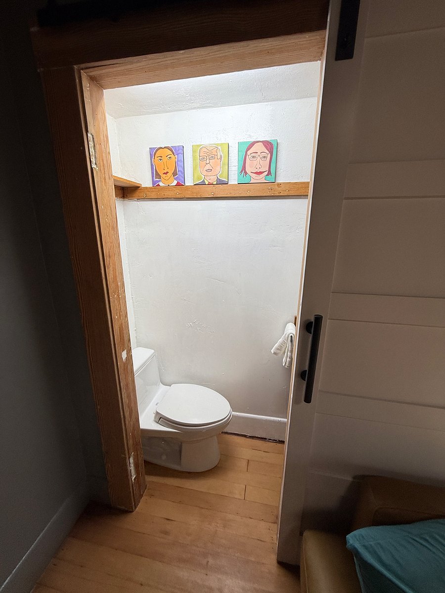 1/2 bath off sitting rooms