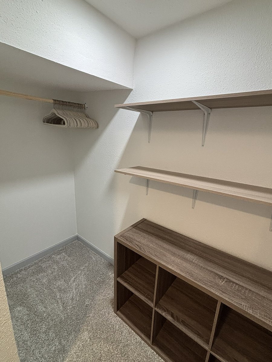 Walk-in closet