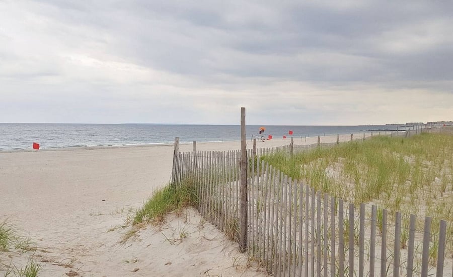 Nearby Beach 36th